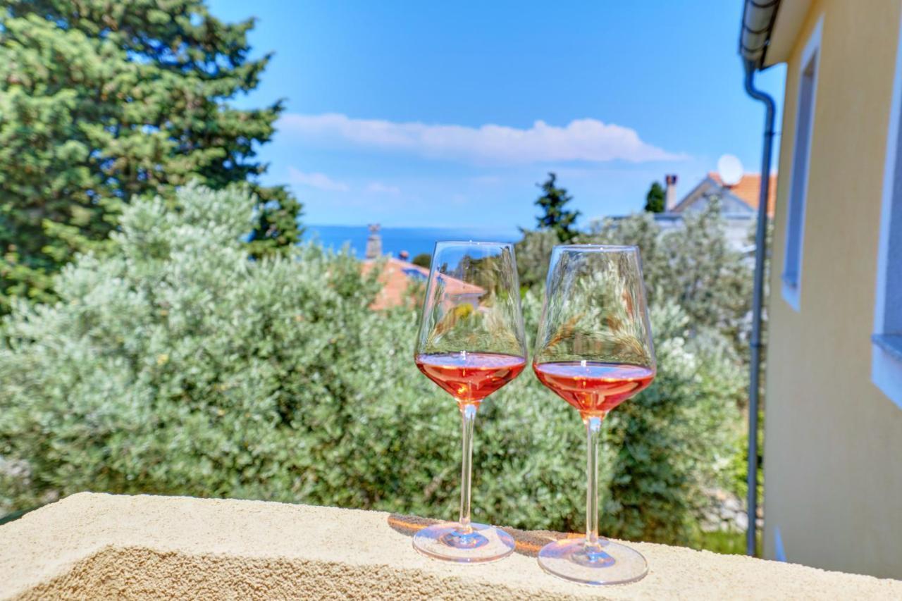 Apartment Tena Veli Losinj Bagian luar foto