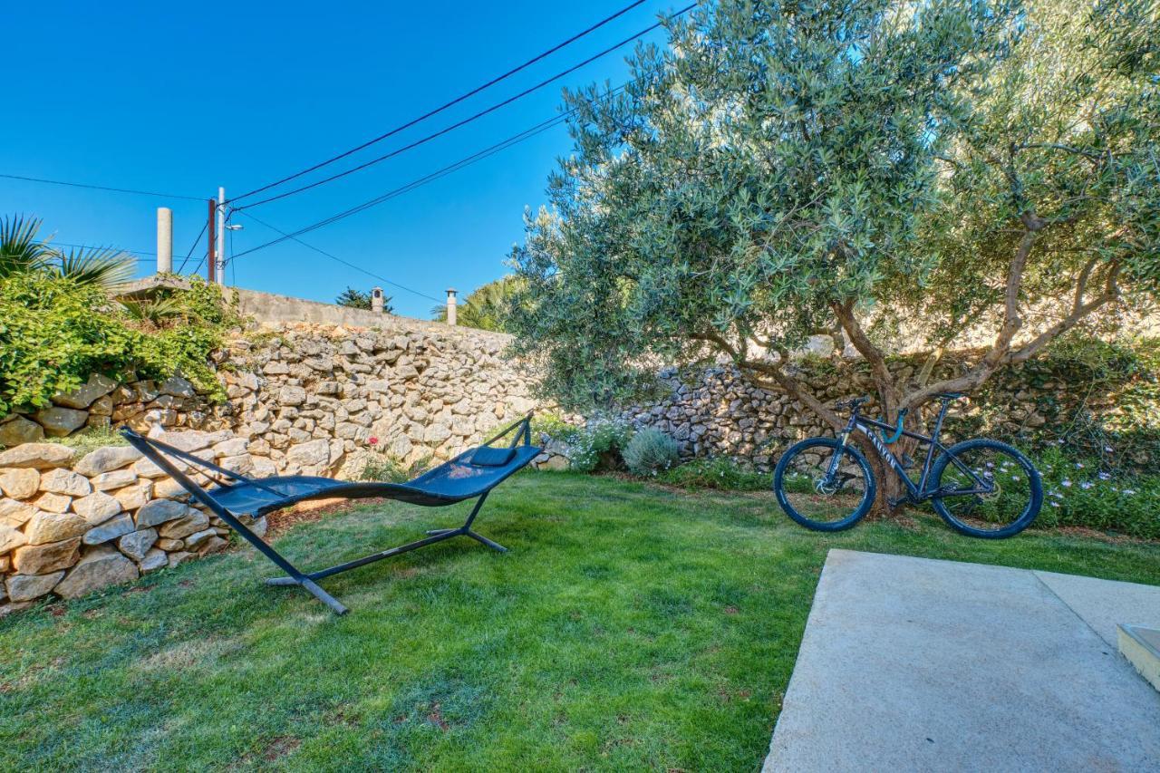 Apartment Tena Veli Losinj Bagian luar foto